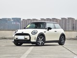 MINI 2023�� �Ŀ� 1.5T COOPER ������